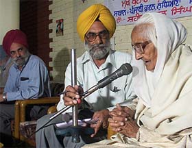 Shaheed Kartar Singh Sarabha's cousin, Bibi Jagdish Kau